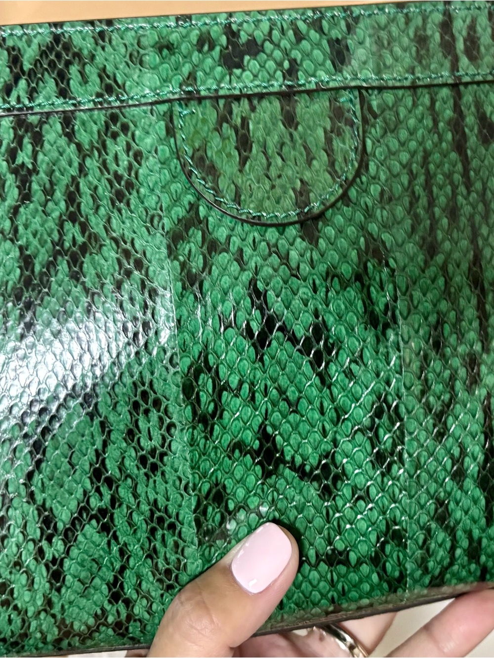 Gucci Ophidia Snakeskin Shoulder Bag in emerald green. - Picture 5 of 9